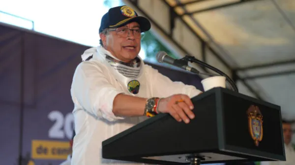  No saben qué huracán están desatando: presidente Gustavo Petro dice que un "grupo mafioso" intenta asesinarlo