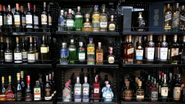 ¿Para qué existen los impuestos al consumo de licores, cervezas y cigarrillos y cuáles son sus problemas?