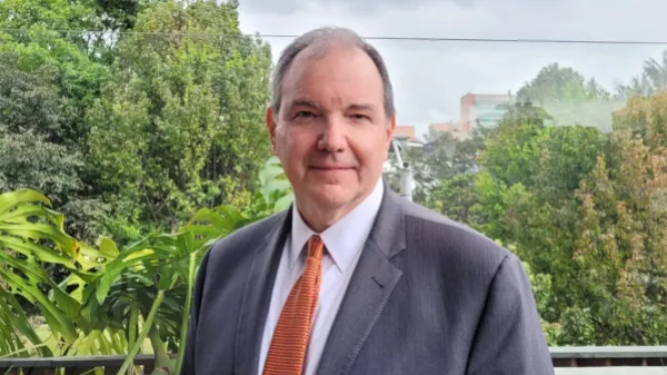 “La calificación es la llave que abre el diálogo crediticio”: Alejandro Bertuol, director de Fitch para América Latina
