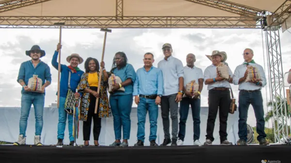 Comunidades, gremios y Gobierno nacional firmaron pacto por la paz territorial en el norte del Cauca