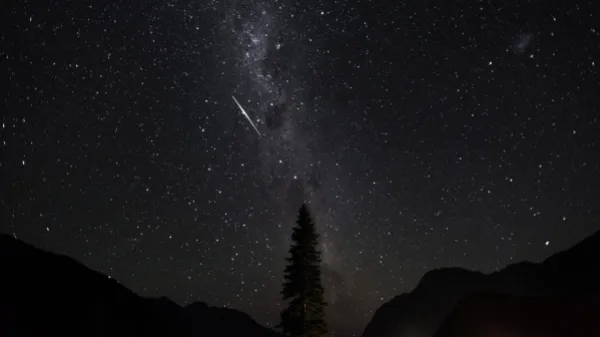 Desde lluvia de meteoros hasta el paso del Cometa del Siglo: así será el cielo nocturno de octubre