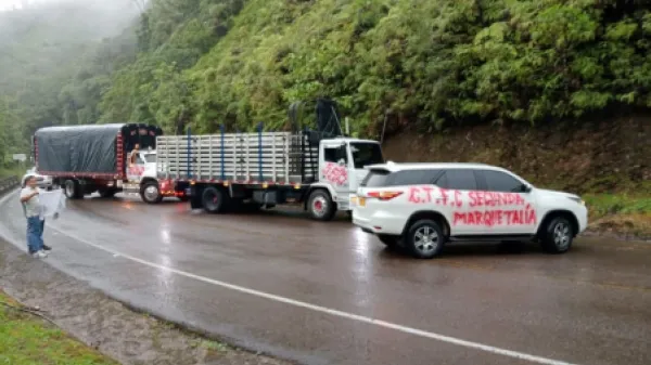 Integrantes de la Segunda Marquetalia marcaron varios carros en vía Florencia-Suaza, en Caquetá