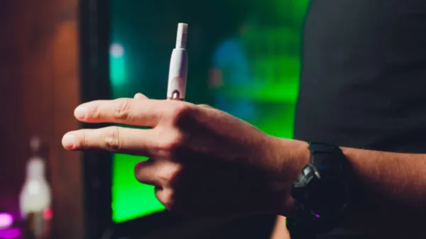 Millonarias multas a reconocidas empresas de vapeo por irregularidades y abusos al consumidor
