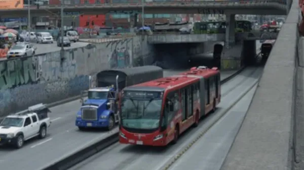Se confirma el incremento del pasaje de TransMilenio: pasajeros tendrán que pagar 3.200 pesos