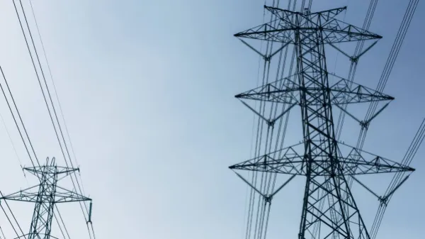 "No habrá más especulación ni sobreprecios": Gobierno fija tope tarifario a los precios de la bolsa de energía