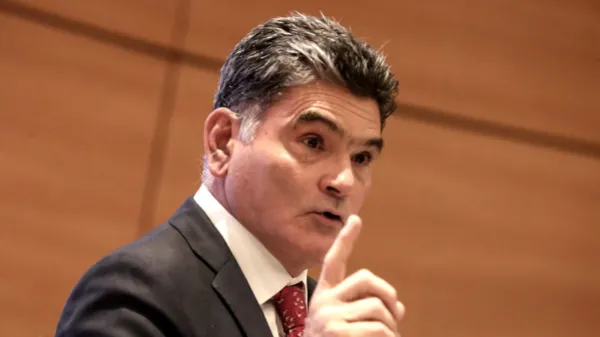 Gregorio Eljach se declara impedido en nueve casos ante la Corte, incluida la reforma pensional