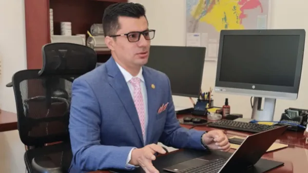 Las denuncias en contra del presidente de la revista Poder