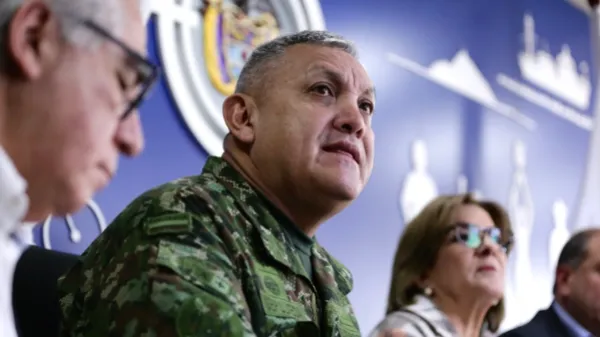 Nuevo remezón: llaman a calificar servicios al general Omar Sepúlveda, segundo comandante del Ejército