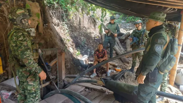 Capturaron a 11 personas que participaban minería ilegal en el río Cauca