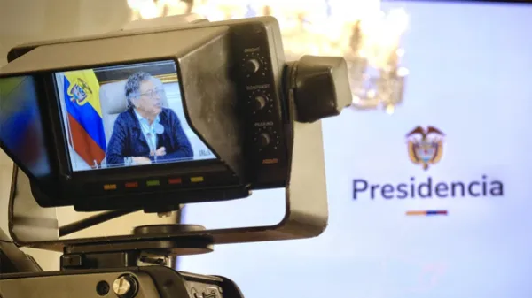 Millones en opinión pública: radiografía al gasto de la Presidencia en comunicaciones, encuestas y periódico oficial