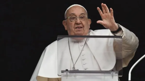 El papa Francisco sufrió dos nuevos episodios de insuficiencia respiratoria aguda