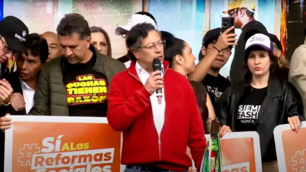 Discurso de Petro en la Plaza de Bolívar hoy 18 de marzo 2025: un llamado a la consulta popular y la justicia social