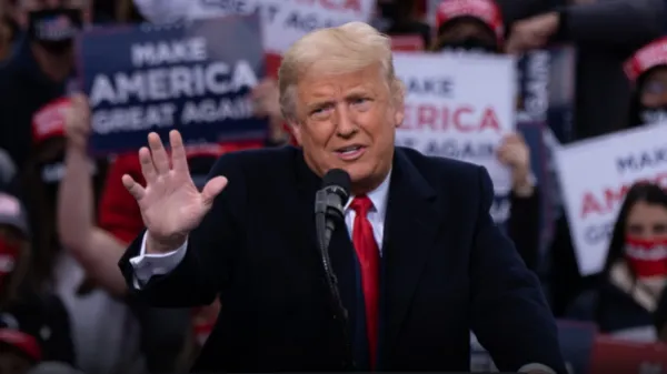 Corte federal de apelaciones mantiene, por ahora, lluvia de aranceles de Donald Trump