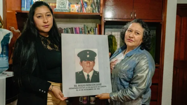 Una lucha sin descanso: la esposa de un suboficial desaparecido hace más de 30 años