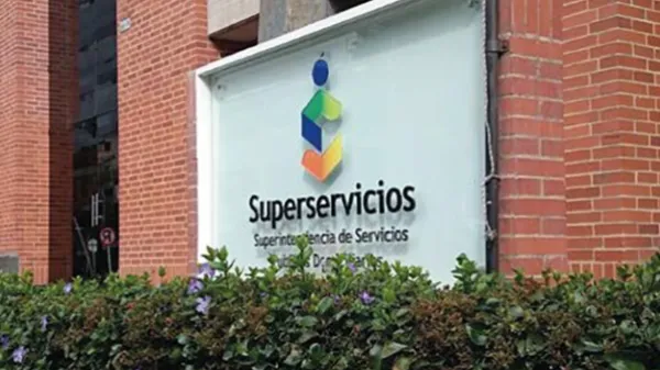 Contraloría ordenó seguimiento a Superservicios por polémicas intervenciones que podrían poner en riesgo servicios de gas y energía