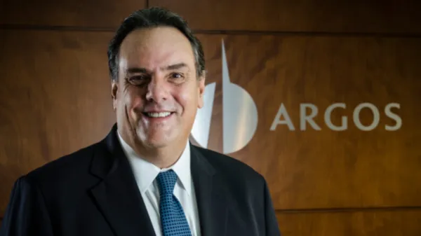 Jorge Mario Velásquez, el practicante que llegó a la presidencia del Grupo Argos, anuncia su retiro del cargo