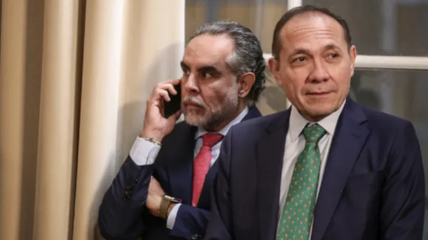 Con recargo nocturno desde las siete de la noche y contrato laboral para aprendices: estos son los cambios en la reforma laboral