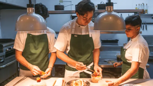 La generación de chefs venezolanos que decidió quedarse a cocinar en casa