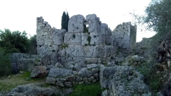 Arqueólogos griegos descubren santuario dedicado a Odiseo, en Itaca