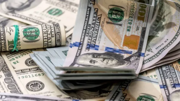 Por debajo de los $4.000: ¿Por qué está cayendo el dólar en Colombia y qué significa para la economía?