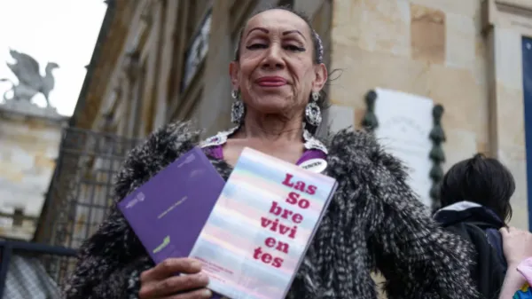 Defensoría pide acelerar trámite del proyecto de Ley Integral Trans ante inminente riesgo de archivo