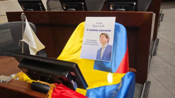 Partidos independientes y de oposición no reconocen al Gobierno para ser garante de las elecciones