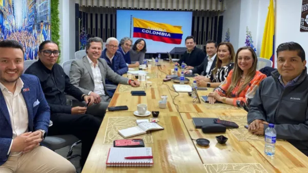 "Se acerca una coalición": Galán, Robledo y Fajardo se reúnen con el Mira pensando en 2026