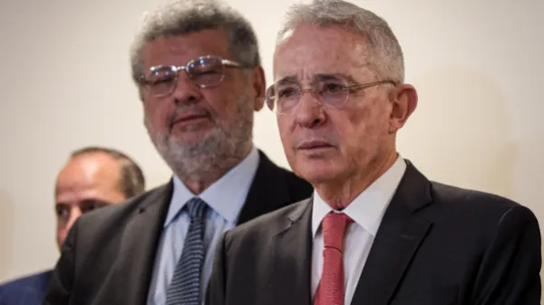 Abogado de Álvaro Uribe afirma que el proyecto de sometimiento del Gobierno premiaría a Juan Guillermo Monsalve