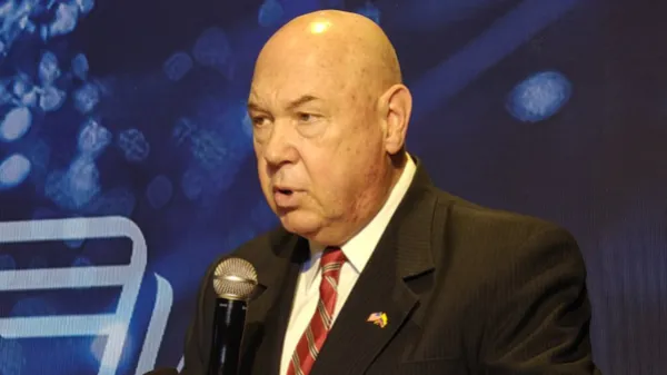 Estados Unidos retiró de Bogotá a John McNamara, encargado de negocios en Colombia, tras el escándalo del presunto plan golpista de Alvaro Leyva