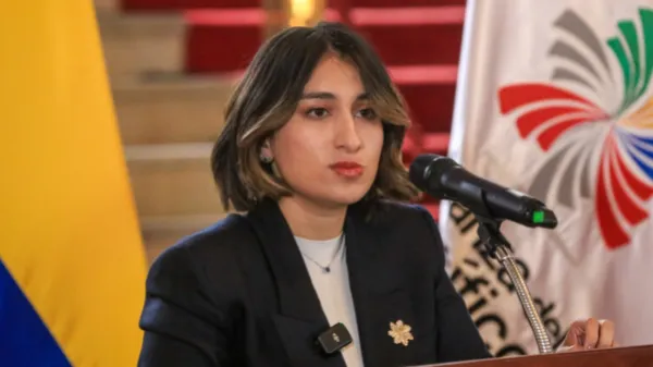 “Permitan que la diplomacia opere”: Laura Sarabia habla sobre el retiro de las visas a los funcionarios del gobierno Petro