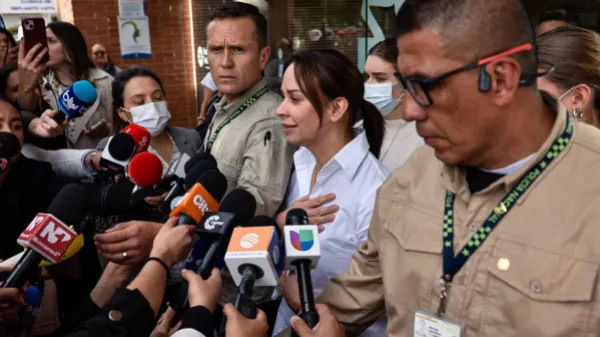 "Salió bien y está estable": esposa de Miguel Uribe sobre la nueva cirugía de este 3 de julio