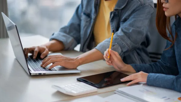 Horas extras y recargos: cómo calcularlos con la reducción de la jornada laboral a 44 horas semanales