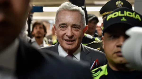 “Protesto enérgicamente por este tratamiento a mis hijos”: expresidente Álvaro Uribe a jueza Sandra Liliana Heredia