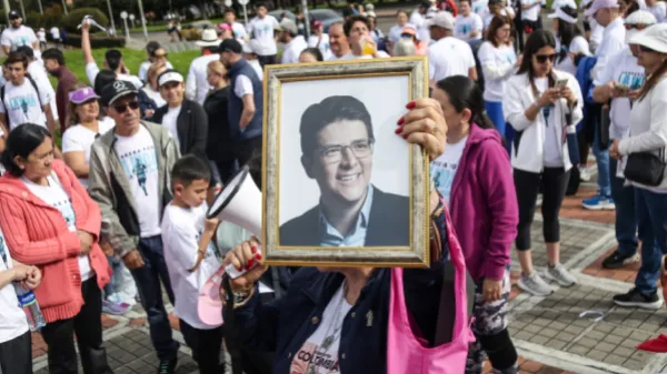 Reacciones a la muerte de Miguel Uribe Turbay: "Mataron la esperanza"