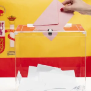 Elecciones en España: la extrema derecha avispada