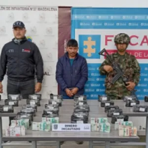 A la cárcel hombre que transportaba 945 millones de pesos escondidos en un camión