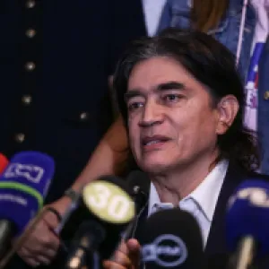 Las críticas de Gustavo Bolívar a la renovación del estadio El Campín 