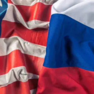 Estados Unidos expulsa a dos diplomáticos rusos