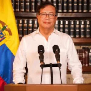 "La extrema derecha cree que la ONU, o la OEA es comunista": presidente Gustavo Petro