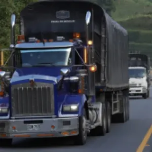 ¿Aumento del precio del acpm a grandes consumidores subirá costos de transporte y alimentos?