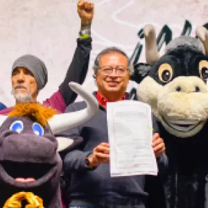 No más olé: presidente Petro sancionó ley que prohíbe las corridas de toros en Colombia