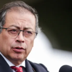 "Abusos propios de una dictadura": presidente Gustavo Petro propone demanda común contra la Procuraduría