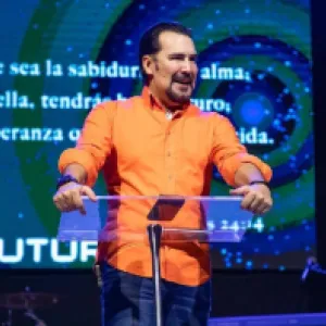 El caso del pastor cristiano denunciado por abusos: al menos 30 mujeres entre las víctimas