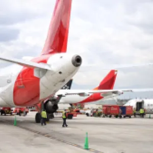 Procuraduría pone la lupa a alerta por posible desabastecimiento de combustible para aviones