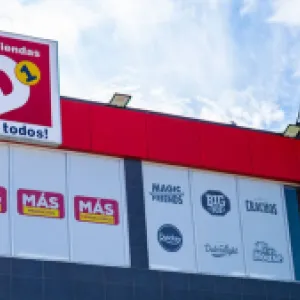 Estos son los precios de la nueva línea de ropa que lanzó Tiendas D1