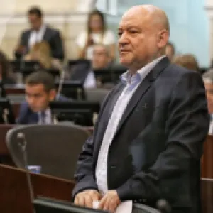 La JEP "se descarriló" y perdió su "rumbo": Julián Gallo