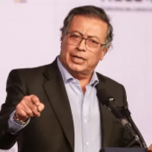 "El señor Cesar Lorduy debería renunciar inmediatamente": presidente Gustavo Petro