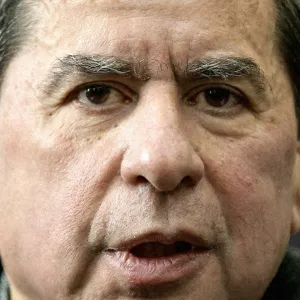 "Tenemos que pensar más allá de Petro": Juan Fernando Cristo
