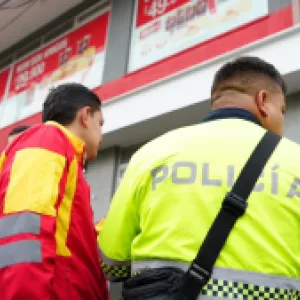 Cierran local de KFC en Bogotá por incumplir protocolos ambientales: ¿qué encontraron las autoridades?