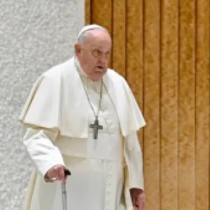 El papa Francisco sufrió una nueva crisis respiratoria por un 'broncoespasmo repentino'